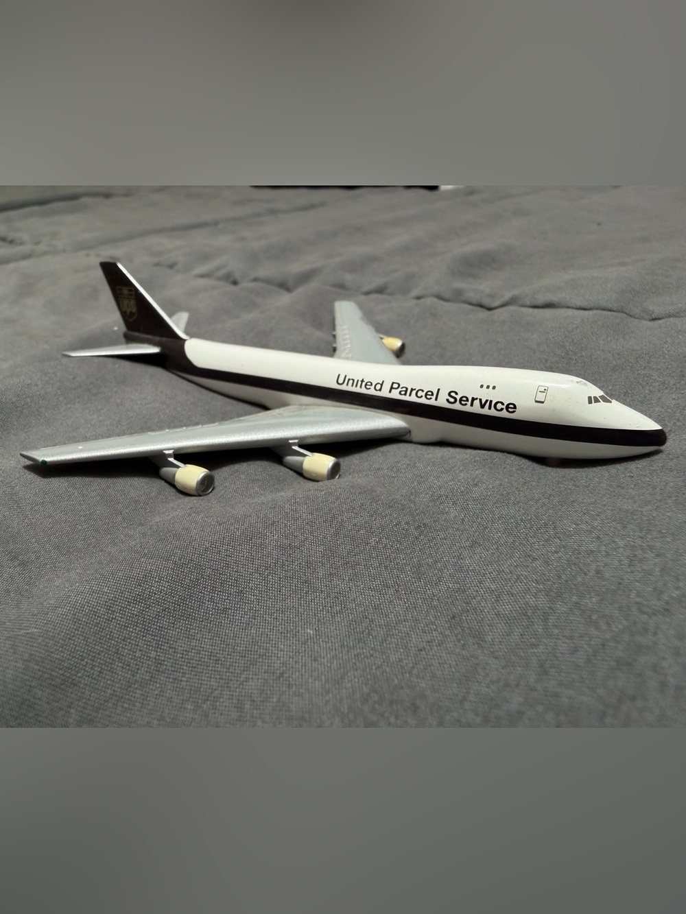 Airplane Herpa Wings 1/500 UPS Airlines Boeing 747-100F – N673UP. 537063